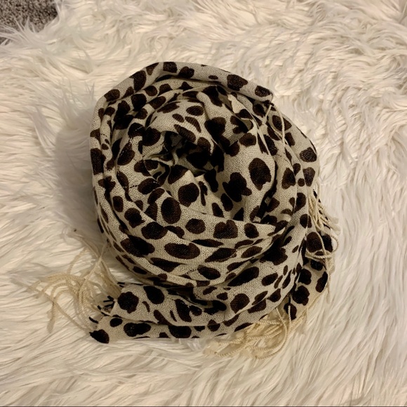Leopard Scarf with Fringe - Picture 1 of 3